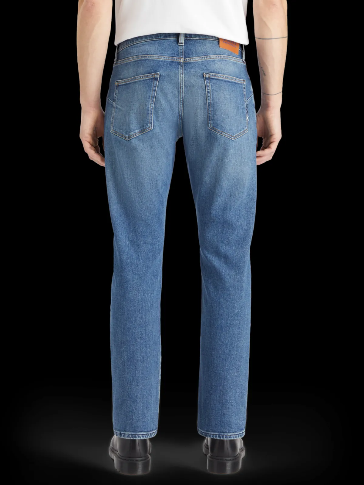 Discount Essential THE ZEE STRAIGHT FIT JEANS BLUE MOVES Jeans|Essentials