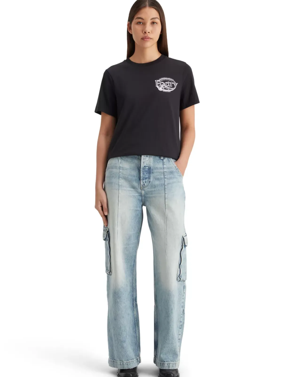 Discount Regular fit t-shirt with small chest artwork Women Tops & T-shirts